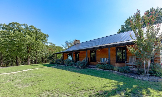 Muenster Cabin | Experience the Majesty of Nature with a Breathtaking Sunset!