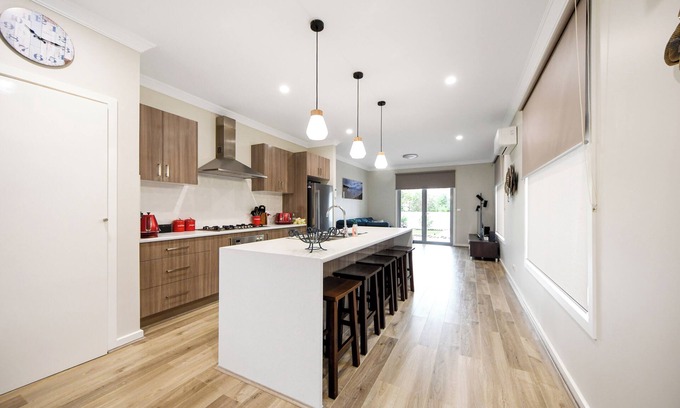 Portland House | Discover King on Portland: Your Ideal Fisherman's Retreat