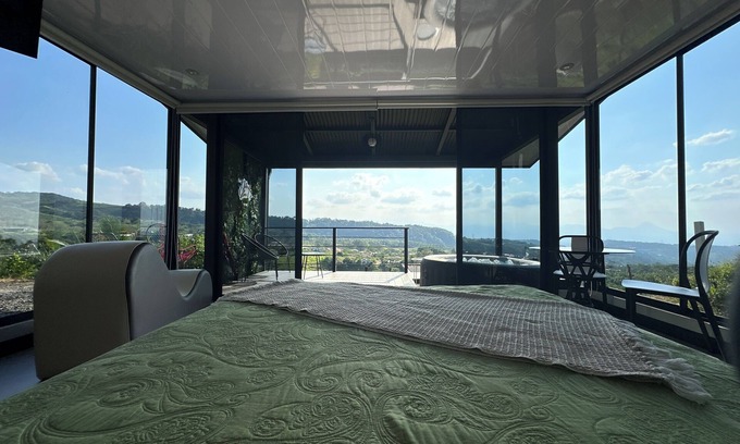 Quesada House | Unique Mountain Experience Just Minutes from the City