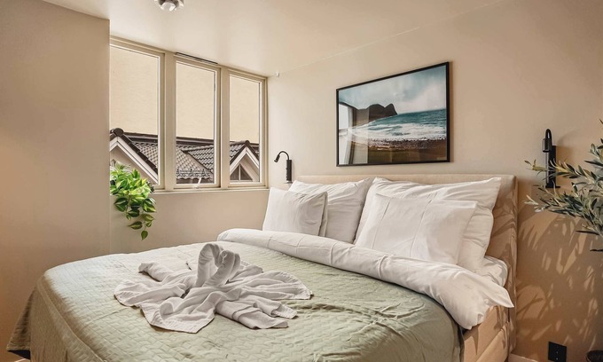Engen Apartment | Explore Cafés and Attractions Right Outside Your Door!
