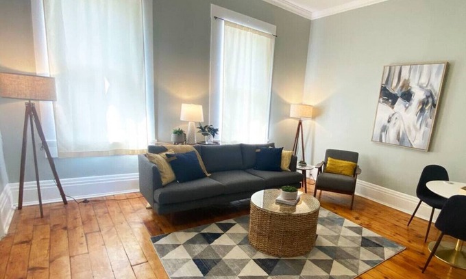 Mount Adams Condo | Discover River Views near Downtown and Mount Adams