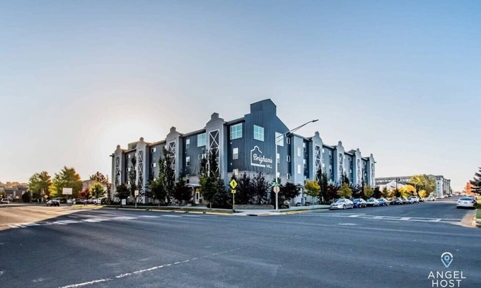 Rexburg Apartment | Ideal for Groups: Kitchen, Gym & Free Parking Awaits You