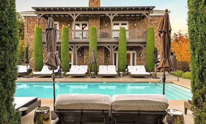 Yountville House | Discover Hillside Vineyards: Pet-Friendly Stay with Pool