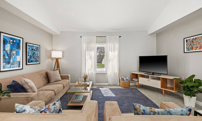 Royal Oak House | Discover Royal Oak & Birmingham from Merrill House – Pet Friendly!
