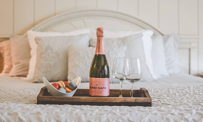 Napa Condo | Discover Napa Valley: Hike, Wine, Dine & Relax by the Pool