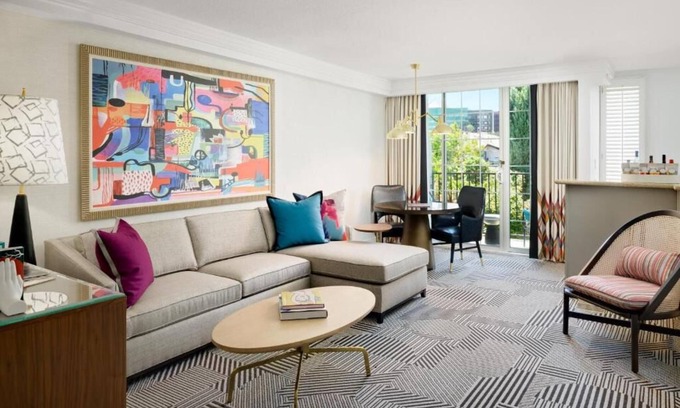Tri-West Hotel | Discover West Hollywood: Ideal Stay with Pool & Kitchenette!