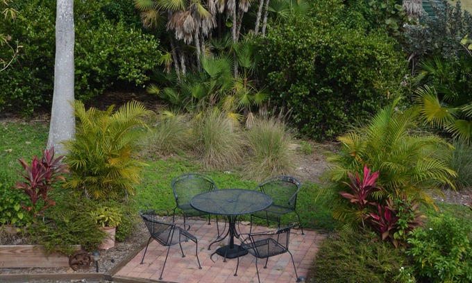 Everglades City House | Experience the Everglades: Family-Friendly with Breakfast