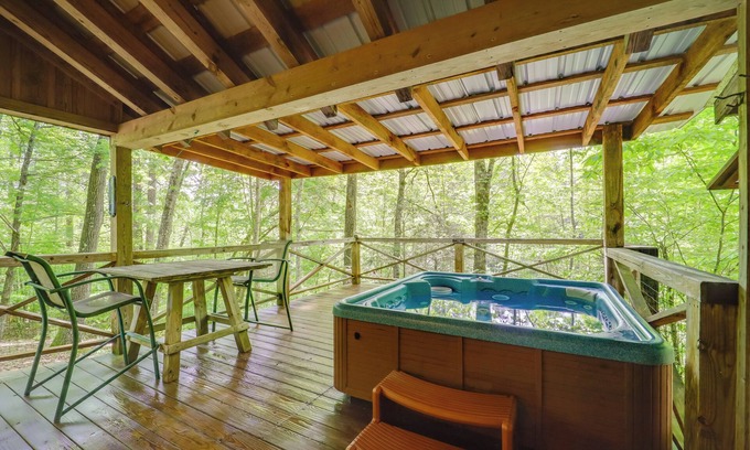 Vein Mountain Apartment | Relaxing Marion Cabin with Hot Tub & Nature Trails Await!