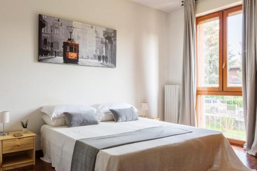 Mazzo Apartment | Business-Ready Balzarotti Apartment in Expo City