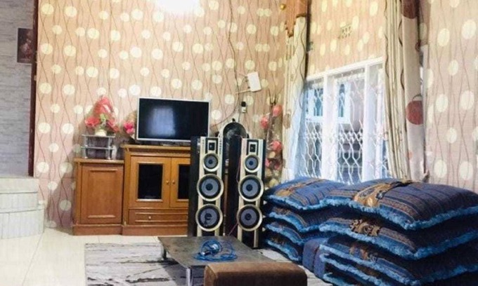 Cipanas Hotel | Budget-Friendly Stay at EXPRESS O 91923 Homestay Zona