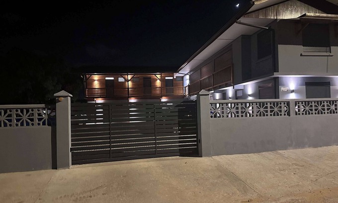 Cayenne Apartment | Expt T1 avec piscine a 50 metre de la mer