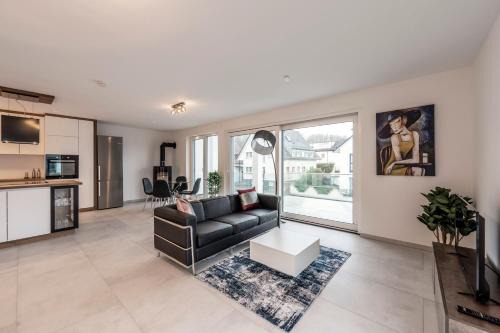 Boeblingen Apartment | Stunning USM Luxury Apartment with Ocean View & Terrace