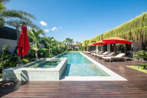 Sunset Road Villa | Indulgent 5BR Villa with Pool & Hot Tub in Seminyak