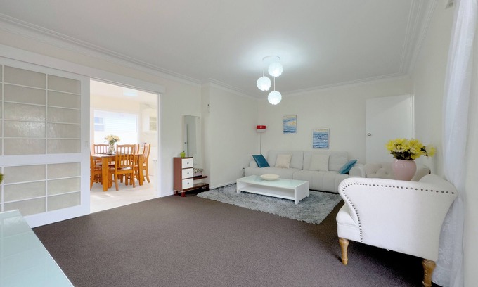Forrest Hill House | Exquisite Four-Bedroom Home in Forrest Hill