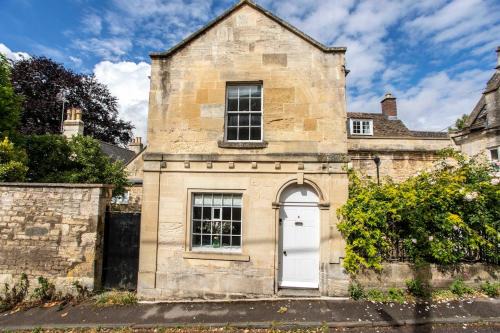 Bradford-on-Avon House | Historic Hideaway Perfect for Family Getaways
