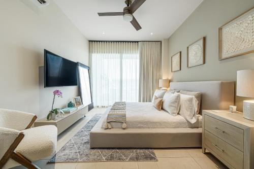 El Tezal Apartment | Elegant Oceanfront Apartment in Los Cabos with Pool