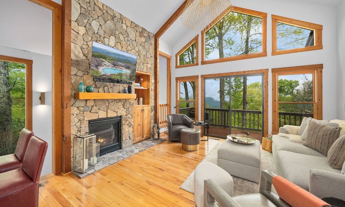 Mountain Air Villa | Unforgettable Ocean View with Club Access and Spa