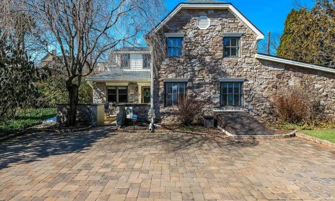 Doylestown House | Exquisitely renovated Doylestown Borough historic home