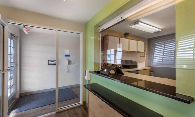 Avon Hotel | Comfortable Extended Stay America Suites in Avon, Cleveland