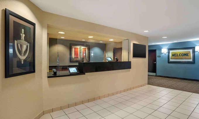 Kenner - Louis Armstrong International Airport Hotel | Convenient Extended Stay America Suites near New Orleans Airport