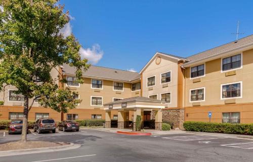 Big Shanty Hotel | Pet-Friendly Extended Stay America Suites near Kennesaw Town