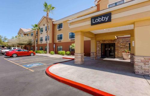 South Mountain Hotel | Pet-Friendly Extended Stay Suites Near Phoenix Airport