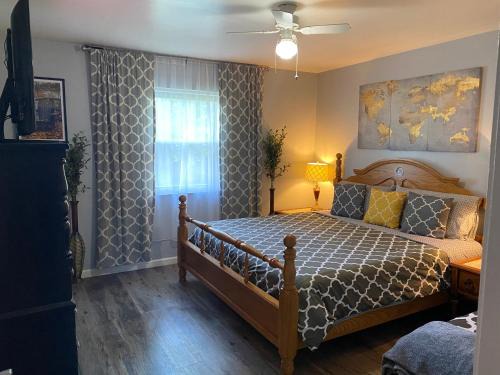 Reese House | Cozy Red Brick Country Inn: Pet & Child Friendly Escape