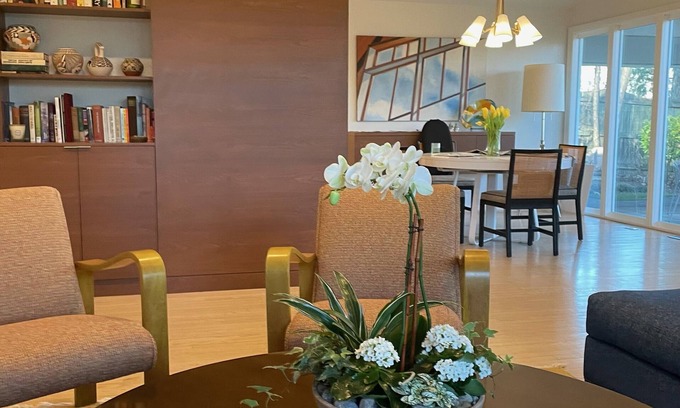Cleveland Park House | Unique Mid-Century Gem with Kitchen Near Metro & Embassies