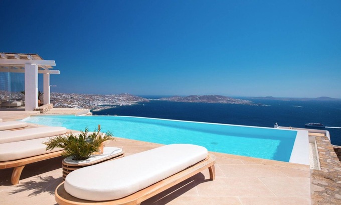 Mykonos Town Villa | Elegant Mykonos Villa Mistral with Sea Views & Private Pool