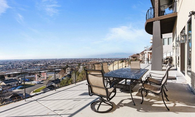 Northridge Apartment | Unforgettable Eyefull Tower Orem with Pool & Private Deck