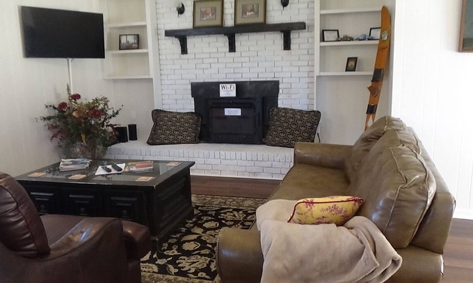 Centerville House | Experience EZ - GO Lodging: Pool, Spa & Lake Views