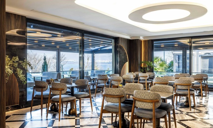 Avcilar Hotel | Ezkar Hotel: Guest Rated 10/10 with Breakfast & Family Amenities