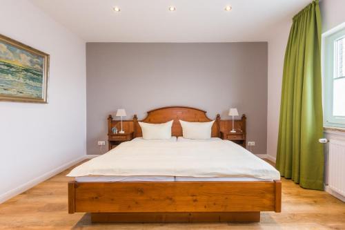 Norden Apartment | Relax at Fährhauslodges with Ocean Views & Spa Amenities