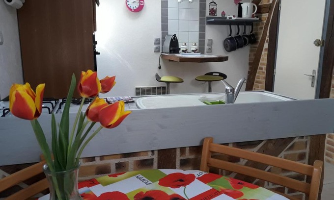 Cuissai Apartment | Cozy Fée Maison Apartment: Perfect for Families & Pets