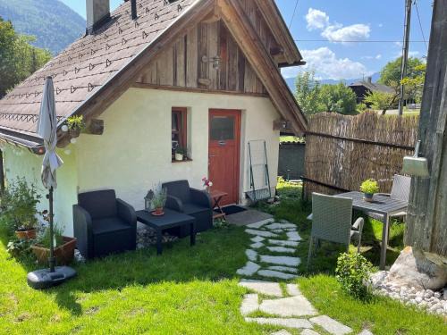 Grundlsee House | Oceanfront Oasis at Fürstenstüberl - Rated 9.2/10