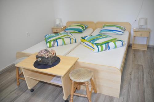 Balatonfuzfo Hotel | Cozy Fűz Apartman with Ocean View and Family-Friendly Perks