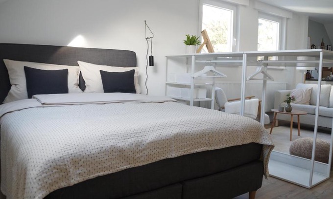 Sulzgries Apartment | Cozy F&E Accommodation Near City Center with Family Amenities