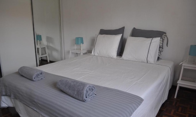 Olivais House | Cozy F! Lisbon Guest House with Kitchen & Child-Friendly Amenities