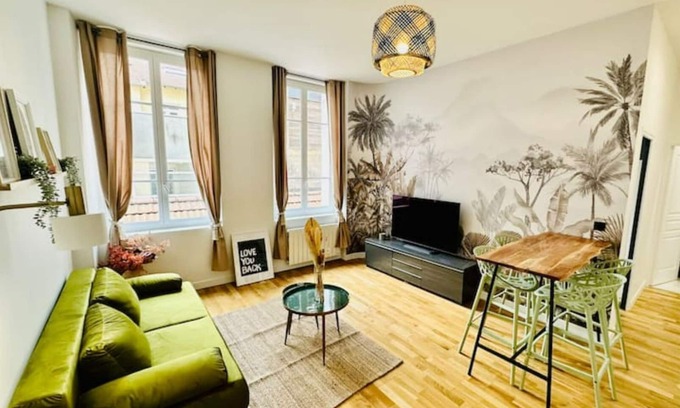 Centre Ville Apartment | Cozy Retreat at F2 Cosy Place Jean Jaurès - 10/10 Rated