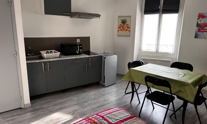 Pithiviers Apartment | Pet-Friendly Retreat at F2 Gatinais – Guest Rated 8.1/10