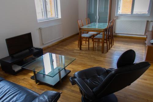 Hondschoote Apartment | Modern F4 Duplex Near Dunkerque - Family Friendly Getaway