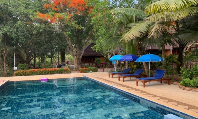 Sanamchai Resort | Relax at Faasai Resort & Spa with Oceanfront Views