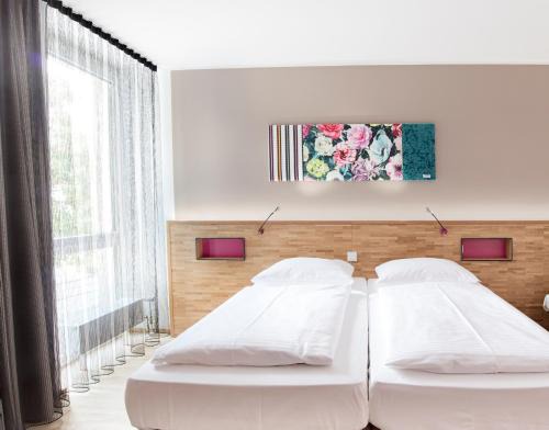 Altperlach Hotel | Fab Hotel: Guest Rated 8.8 with Family-Friendly Dining