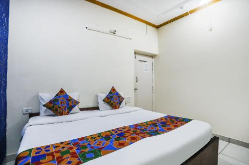 Agra Bed & Breakfast | Discover FabExpress Grand Resort: Family-Friendly Retreat
