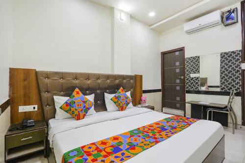 Mathura Hotel | Family-Friendly Stay at FabExpress Myraa with Great Ratings