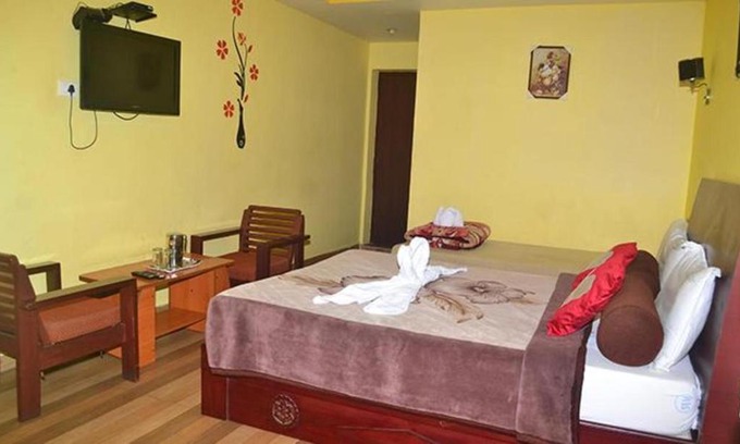 Kodaikanal Apartment | Pet-Friendly Getaway at FabHotel Feel Like International