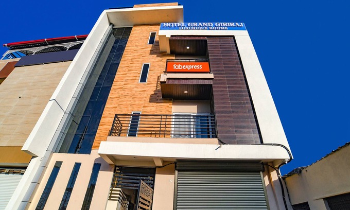 Indore Hotel | Budget-Friendly Stay at FabHotel Grand Giriraj with Breakfast