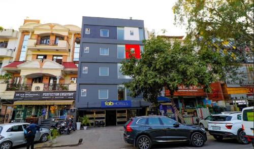 Karkardooma Hotel | Budget-Friendly Stay at FabHotel Hargobind Enclave