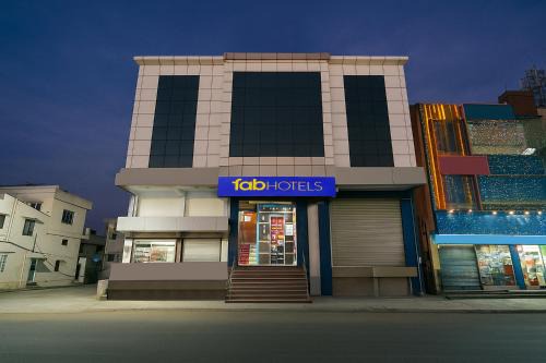 Krishnarajapura Hotel | FabHotel Indian Suites - Old Madras Rd