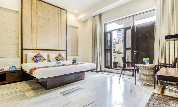 Vaishali Nagar Hotel | Budget-Friendly Fabhotel Jaipur Villa with Breakfast Included